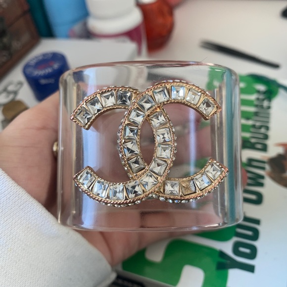 CHANEL Jewelry - Chanel Clear Acrylic bracelet